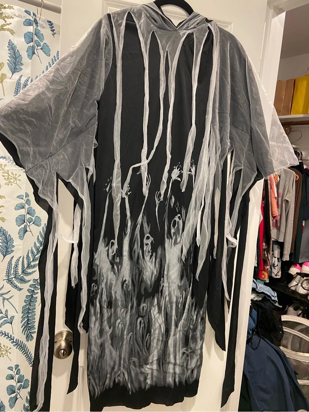 Spirit Soul Taker Kids Costume - Gray and Black Hooded Robe - Picture 3 of 7